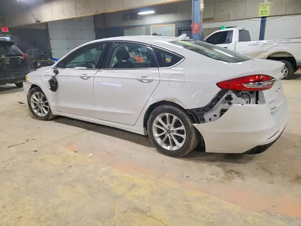 3FA6P0H71LR182051 2020 FORD FUSION - Image 2