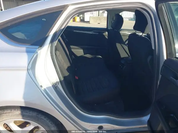 3FA6P0H72GR104769 2016 FORD FUSION - Image 8