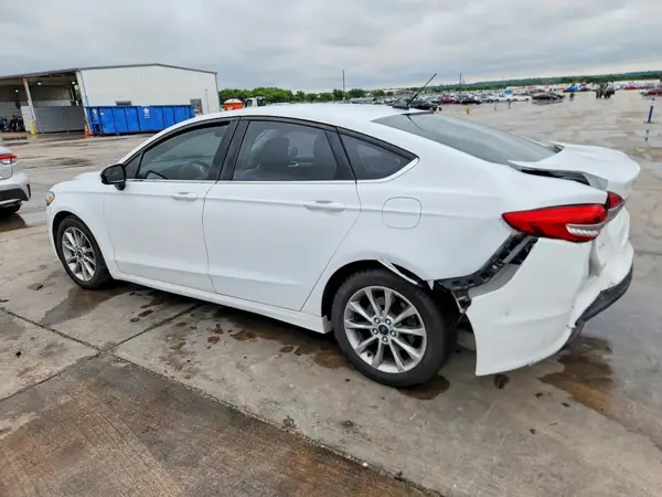3FA6P0H72HR113537 2017 FORD FUSION - Image 2