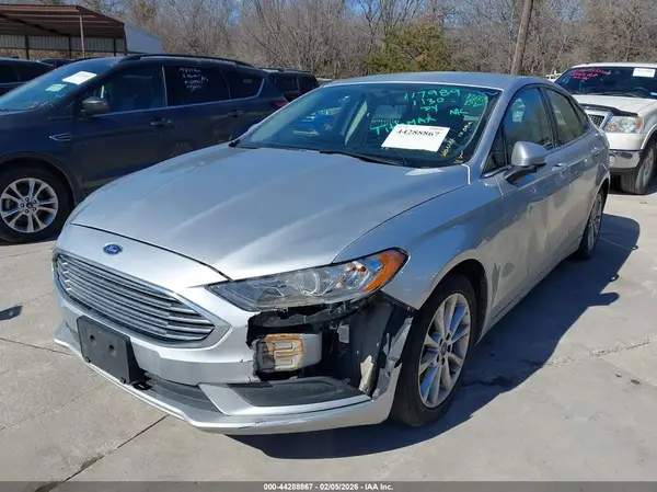 3FA6P0H72HR117989 2017 FORD FUSION - Image 2