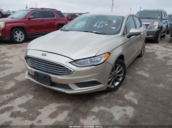 3FA6P0H72HR125686 2017 FORD FUSION - Image 2