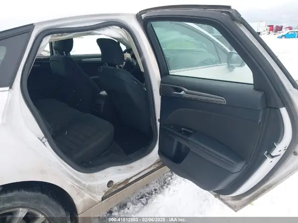 3FA6P0H72HR171390 2017 FORD FUSION - Image 8