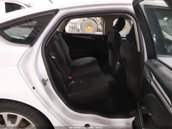 3FA6P0H72HR171812 2017 FORD FUSION - Image 8
