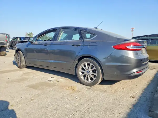 3FA6P0H72HR171986 2017 FORD FUSION - Image 2