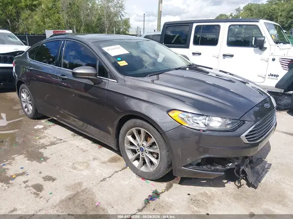 3FA6P0H72HR200726 2017 FORD FUSION - Image 1
