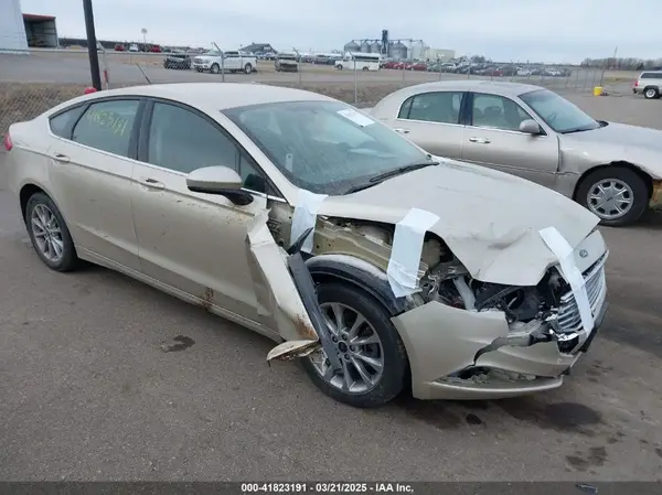 3FA6P0H72HR212892 2017 FORD FUSION - Image 1