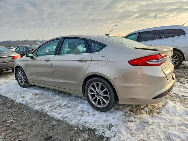 3FA6P0H72HR214965 2017 FORD FUSION - Image 2