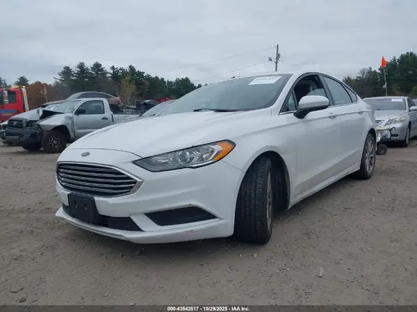 3FA6P0H72HR230714 2017 FORD FUSION - Image 2