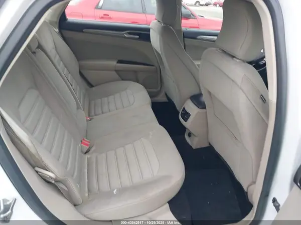3FA6P0H72HR230714 2017 FORD FUSION - Image 8
