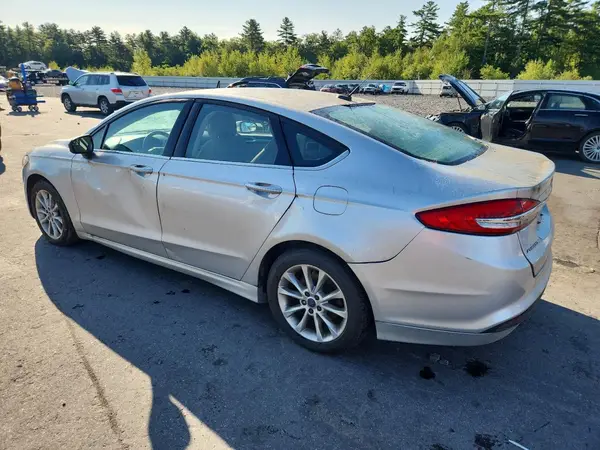 3FA6P0H72HR258285 2017 FORD FUSION - Image 2