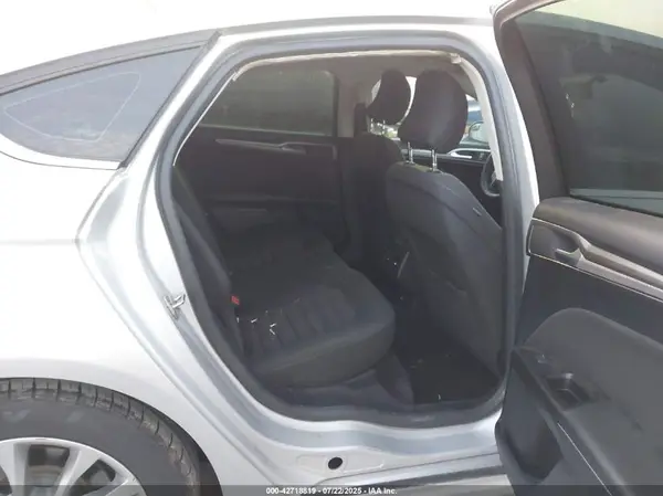 3FA6P0H72HR260182 2017 FORD FUSION - Image 8