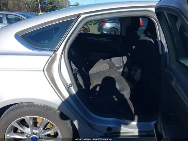 3FA6P0H72HR359097 2017 FORD FUSION - Image 8