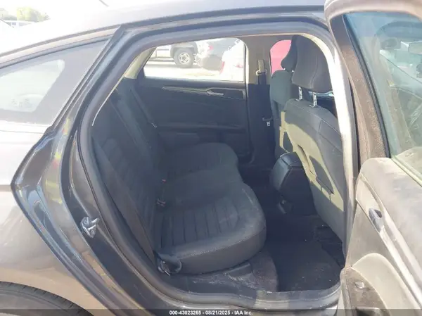 3FA6P0H72HR359438 2017 FORD FUSION - Image 8