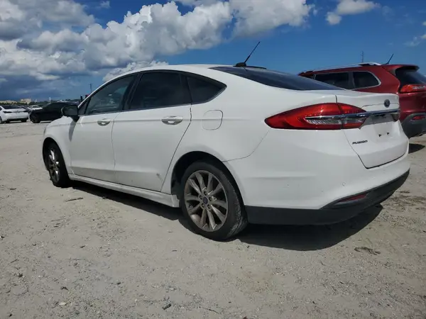 3FA6P0H72HR370827 2017 FORD FUSION - Image 2