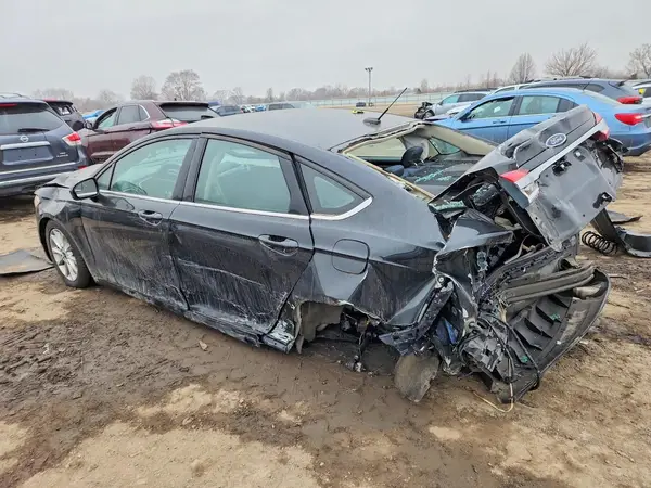 3FA6P0H72HR391015 2017 FORD FUSION - Image 2