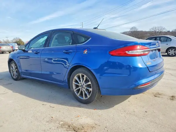 3FA6P0H72HR393427 2017 FORD FUSION - Image 2