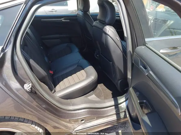 3FA6P0H72HR402532 2017 FORD FUSION - Image 8