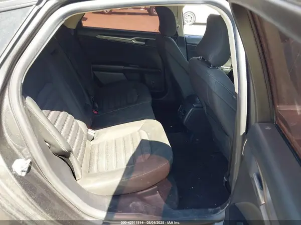 3FA6P0H72HR406824 2017 FORD FUSION - Image 8