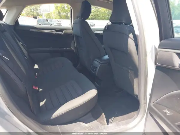 3FA6P0H72HR411022 2017 FORD FUSION - Image 8