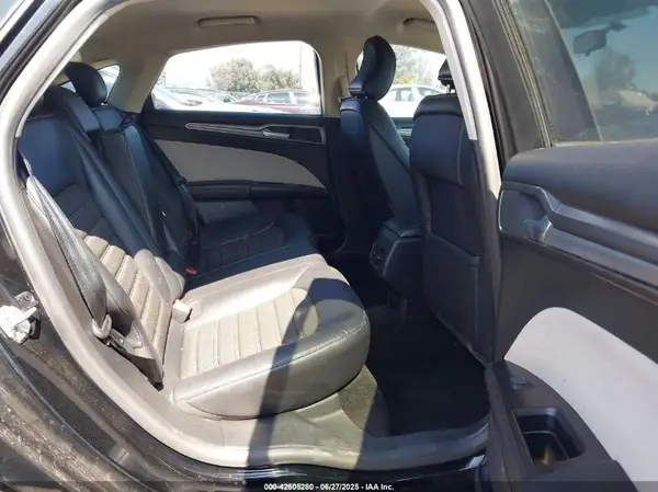 3FA6P0H72JR112460 2018 FORD FUSION - Image 8