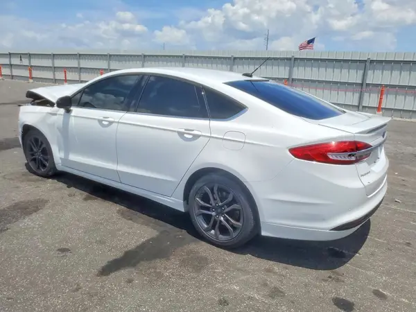 3FA6P0H72JR113527 2018 FORD FUSION - Image 2