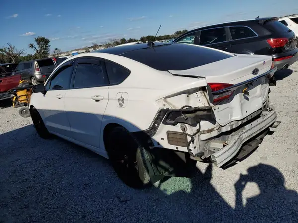 3FA6P0H72JR133566 2018 FORD FUSION - Image 2