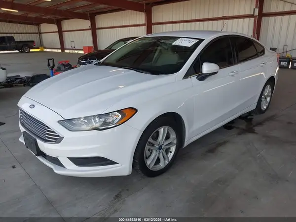 3FA6P0H72JR194982 2018 FORD FUSION - Image 2