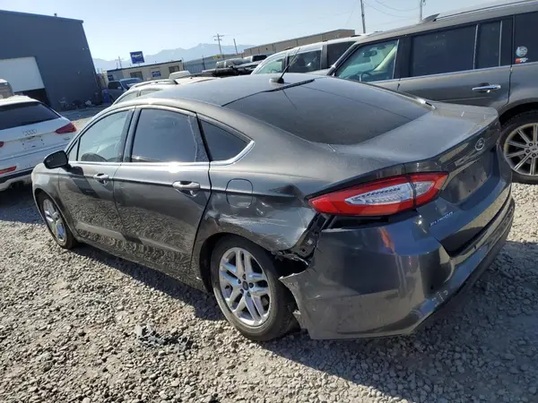 3FA6P0H73GR215945 2016 FORD FUSION - Image 2