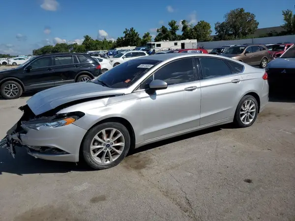 3FA6P0H73HR104393 2017 FORD FUSION - Image 1