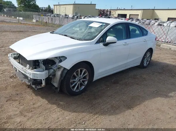3FA6P0H73HR145249 2017 FORD FUSION - Image 2
