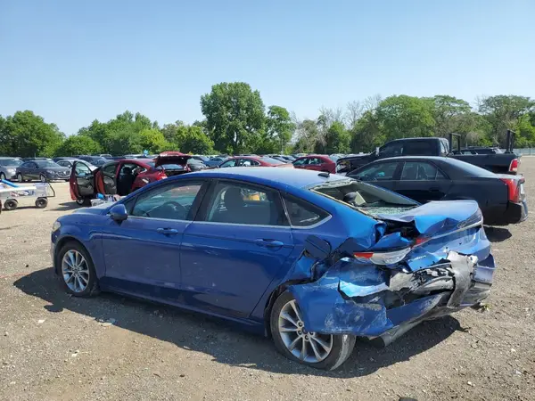 3FA6P0H73HR150032 2017 FORD FUSION - Image 2