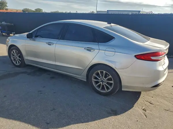 3FA6P0H73HR156865 2017 FORD FUSION - Image 2