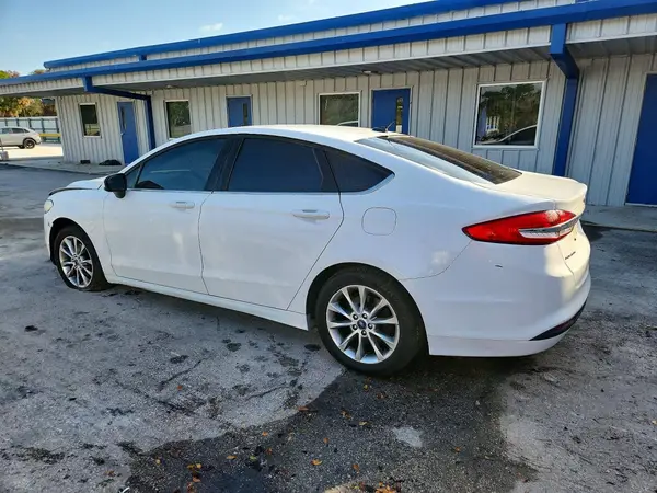 3FA6P0H73HR219303 2017 FORD FUSION - Image 2