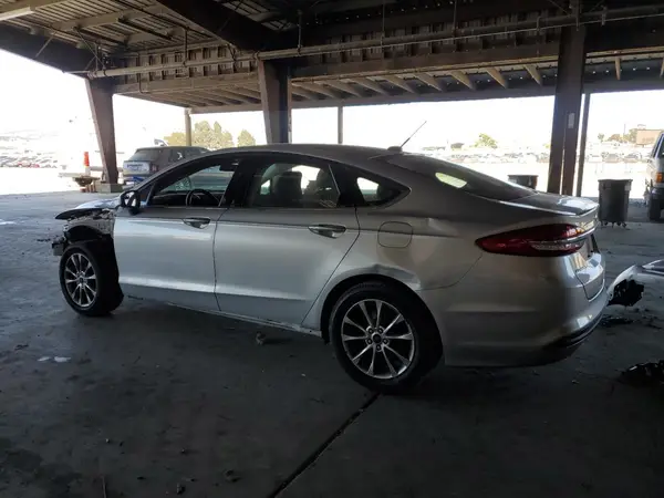 3FA6P0H73HR235744 2017 FORD FUSION - Image 2