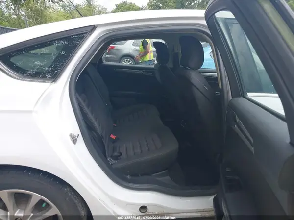 3FA6P0H73HR237218 2017 FORD FUSION - Image 8