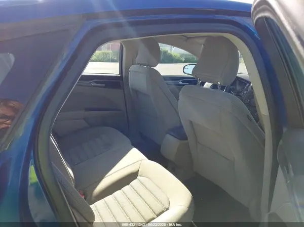 3FA6P0H73HR260806 2017 FORD FUSION - Image 8