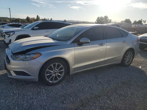 3FA6P0H73HR336038 2017 FORD FUSION - Image 1