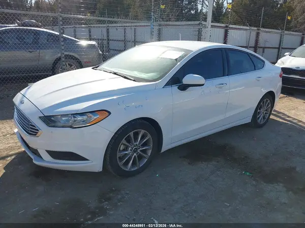 3FA6P0H73HR345063 2017 FORD FUSION - Image 2