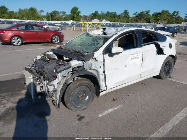 3FA6P0H73HR355818 2017 FORD FUSION - Image 2