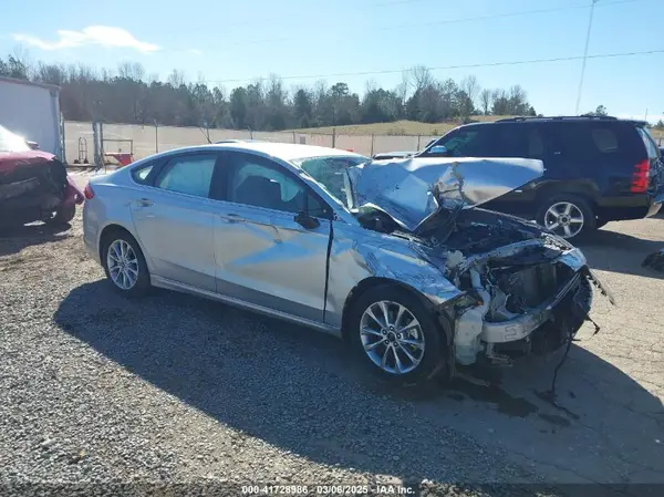 3FA6P0H73HR402765 2017 FORD FUSION - Image 1