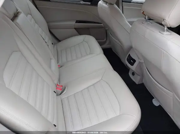 3FA6P0H73HR414835 2017 FORD FUSION - Image 8
