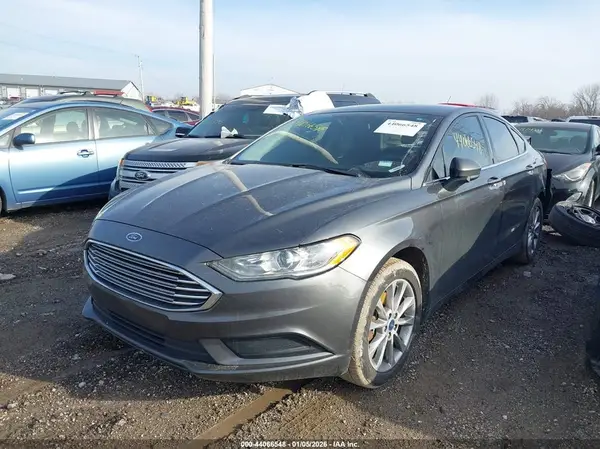 3FA6P0H73HR415578 2017 FORD FUSION - Image 2