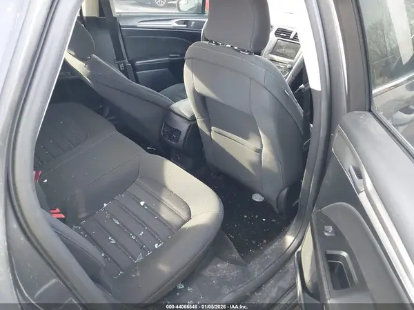 3FA6P0H73HR415578 2017 FORD FUSION - Image 8