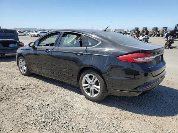 3FA6P0H73JR191833 2018 FORD FUSION - Image 2