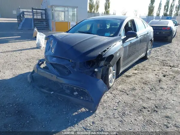 3FA6P0H73JR250802 2018 FORD FUSION - Image 2