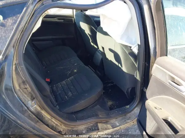 3FA6P0H73JR250802 2018 FORD FUSION - Image 8