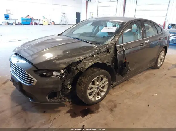 3FA6P0H73KR143105 2019 FORD FUSION - Image 2