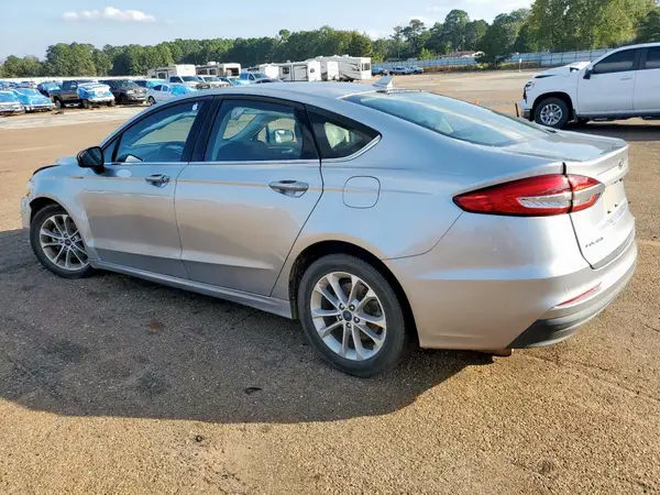 3FA6P0H73LR118562 2020 FORD FUSION - Image 2