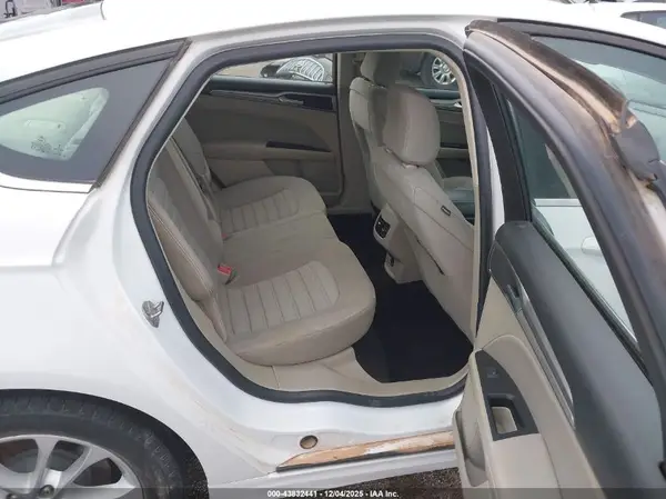 3FA6P0H73LR138990 2020 FORD FUSION - Image 8