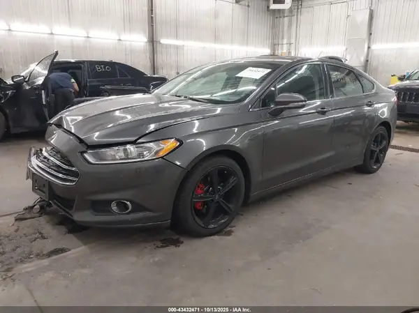 3FA6P0H74GR178002 2016 FORD FUSION - Image 2